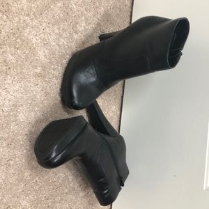 Ankle boots
